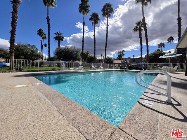3081 Regency Drive, Palm Springs, CA 92264
