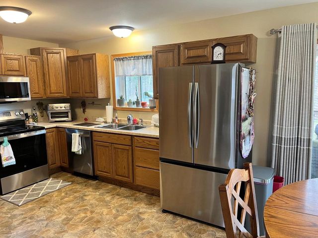 1197 S Cree Dr, Friendship, WI 53934