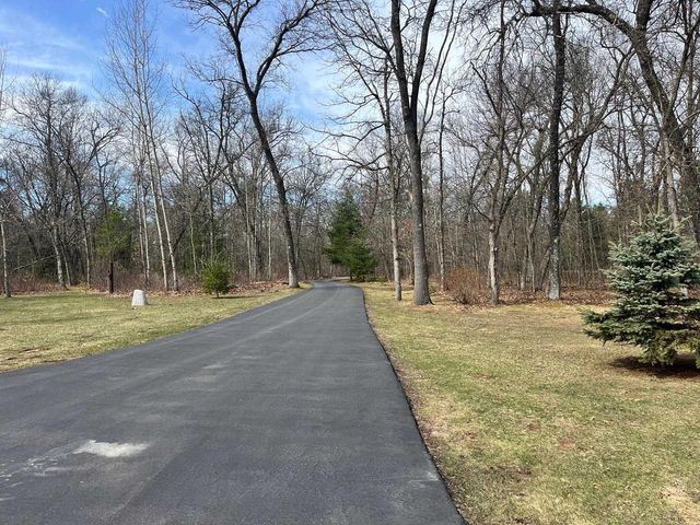 1197 S Cree Dr, Friendship, WI 53934