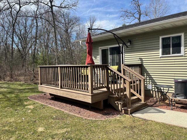 1197 S Cree Dr, Friendship, WI 53934