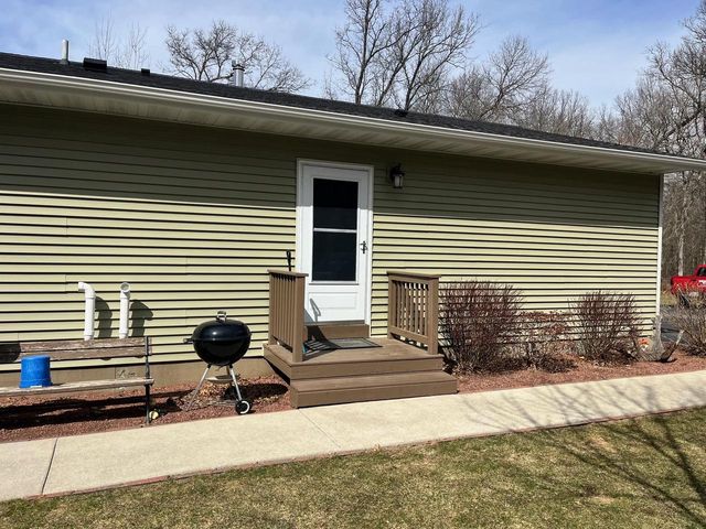 1197 S Cree Dr, Friendship, WI 53934
