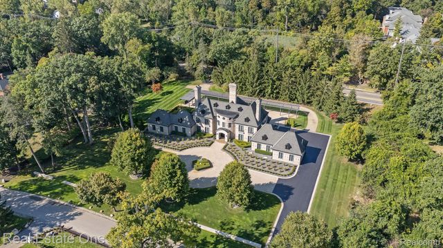1343 Orchard Ridge Road, Bloomfield Hills, MI 48304