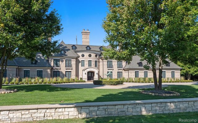 1343 Orchard Ridge Road, Bloomfield Hills, MI 48304