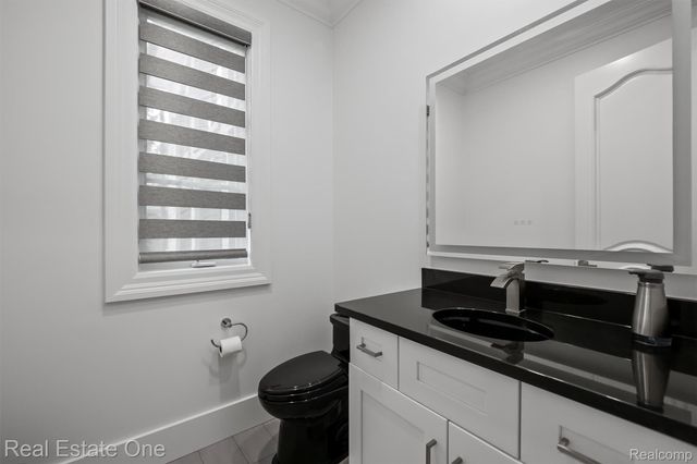 1343 Orchard Ridge Road, Bloomfield Hills, MI 48304