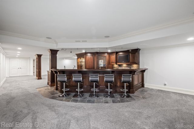 1343 Orchard Ridge Road, Bloomfield Hills, MI 48304