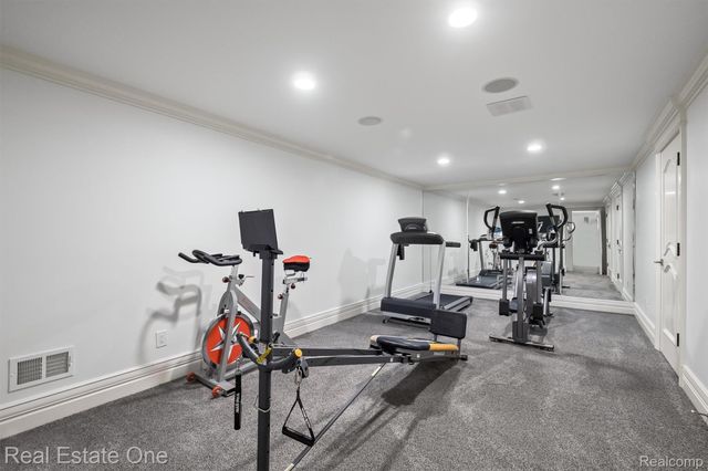 1343 Orchard Ridge Road, Bloomfield Hills, MI 48304