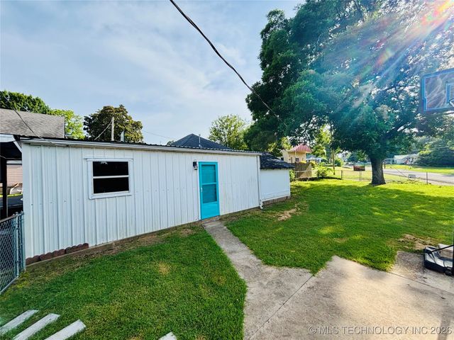 401 High Street, Eufaula, OK 74432