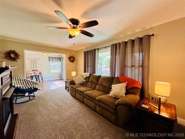 401 High Street, Eufaula, OK 74432