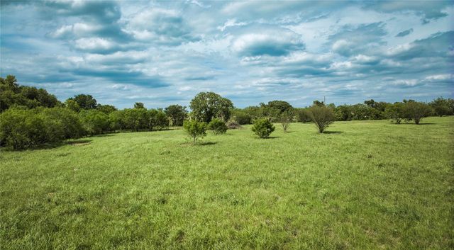 9216 Fm 713, Dale, TX 78616
