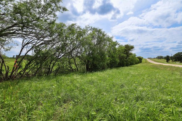 9216 Fm 713, Dale, TX 78616