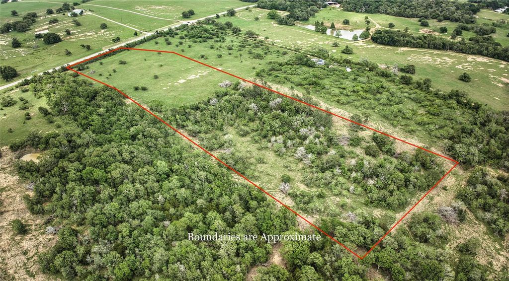 9216 Fm 713, Dale, TX 78616