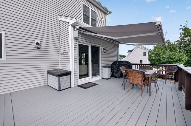 20 Kelly Ln, Brockton, MA 02301