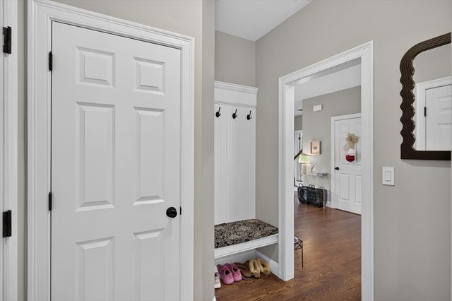 20 Kelly Ln, Brockton, MA 02301