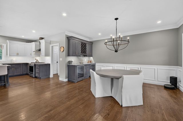 20 Kelly Ln, Brockton, MA 02301