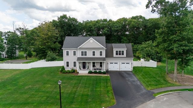 20 Kelly Ln, Brockton, MA 02301