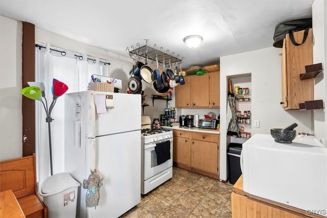 819 Lemoyne Avenue, Syracuse, NY 13208