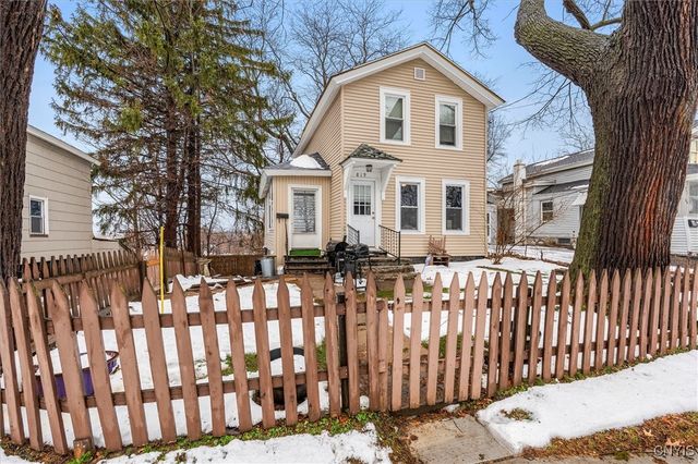 819 Lemoyne Avenue, Syracuse, NY 13208