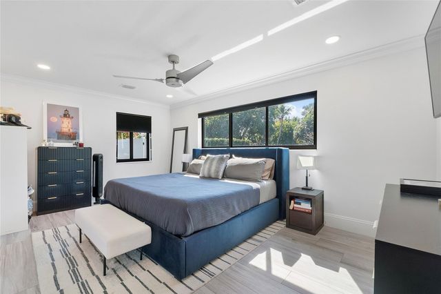 1881 NE 27th Street, Lighthouse Point, FL 33064