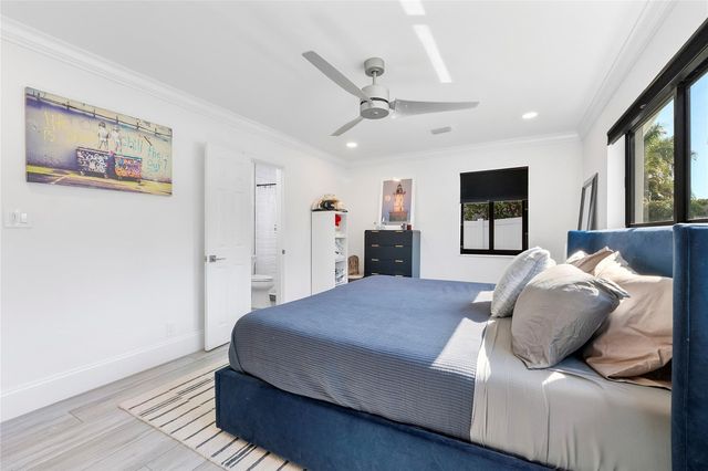 1881 NE 27th Street, Lighthouse Point, FL 33064