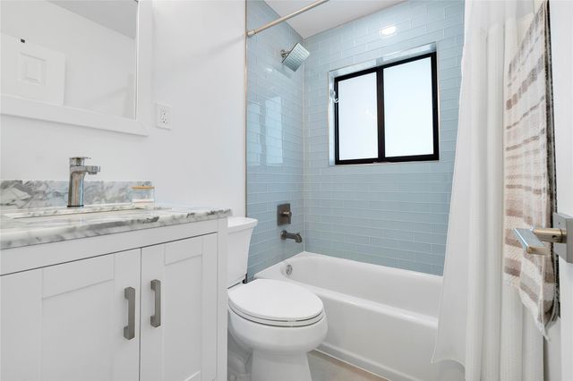 1881 NE 27th Street, Lighthouse Point, FL 33064