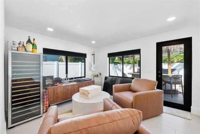 1881 NE 27th Street, Lighthouse Point, FL 33064