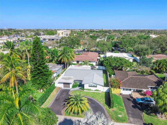 1881 NE 27th Street, Lighthouse Point, FL 33064