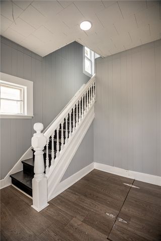 780 S Irvine Ave, Sharon, PA 16146