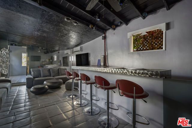 6033 Fulcher Avenue, Los Angeles, CA 91606