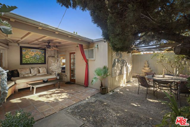 6033 Fulcher Avenue, Los Angeles, CA 91606