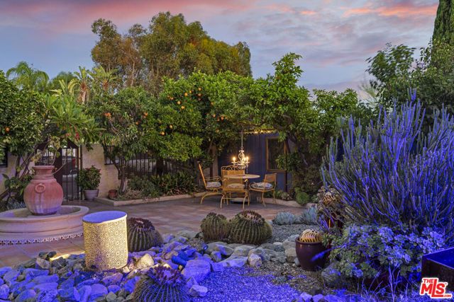 6033 Fulcher Avenue, Los Angeles, CA 91606