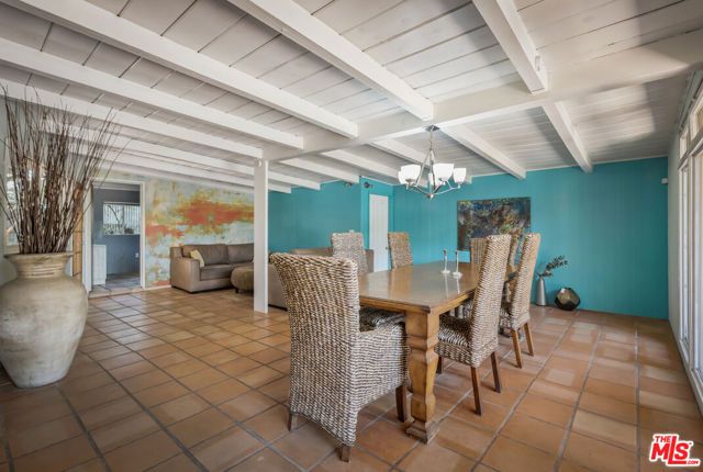 6033 Fulcher Avenue, Los Angeles, CA 91606