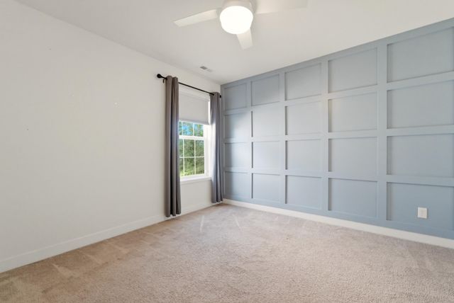 528 Hampton Manor Court, Valparaiso, IN 46385