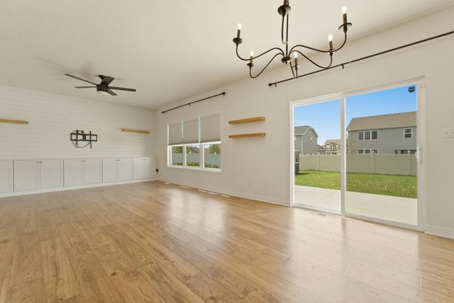 528 Hampton Manor Court, Valparaiso, IN 46385
