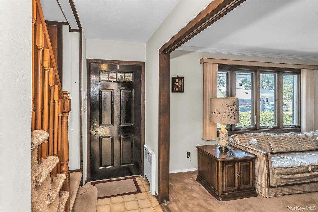 24 Fieldston Street, Westbury, NY 11590 — photo 3