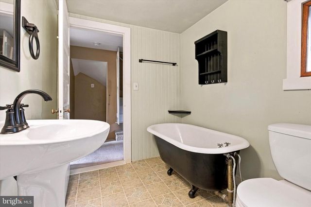 65 MATHEWS AVE, Doylestown, PA 18901