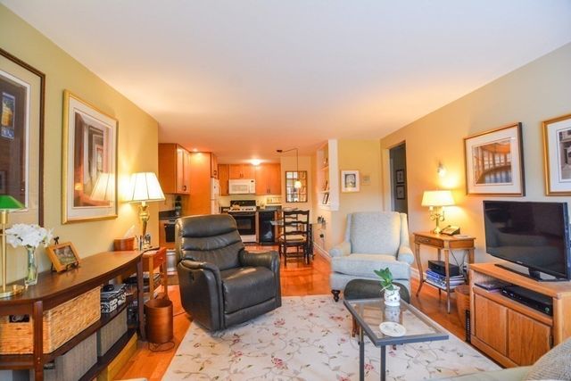 9 Ryder 15-1, Arlington, MA 02476