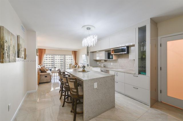 1980 S Ocean Drive 18D, Hallandale Beach, FL 33009