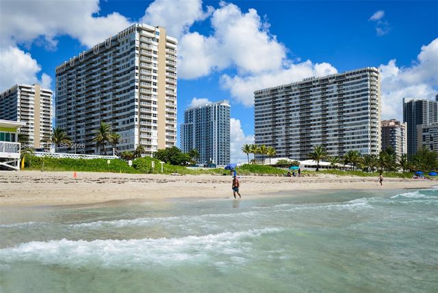 1980 S Ocean Drive 18D, Hallandale Beach, FL 33009