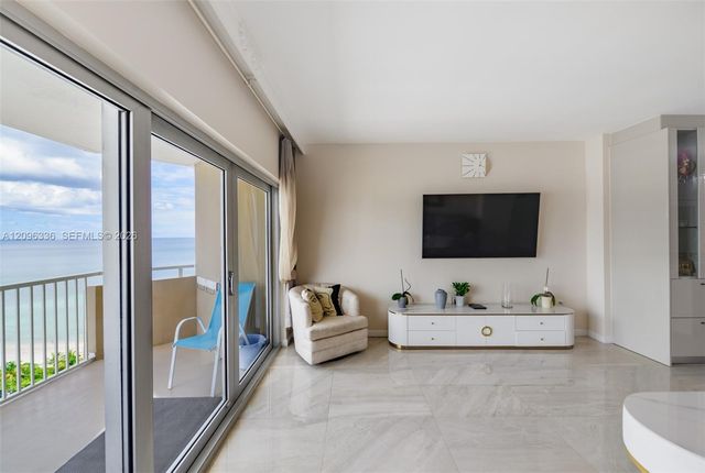 1980 S Ocean Drive 18D, Hallandale Beach, FL 33009