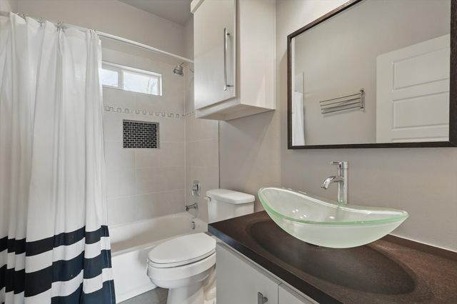 1300 Kendolph Drive, Denton, TX 76205