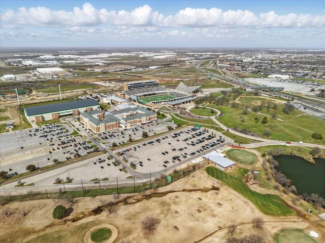 1300 Kendolph Drive, Denton, TX 76205