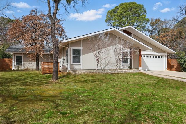 1300 Kendolph Drive, Denton, TX 76205