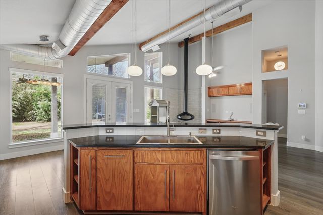 1300 Kendolph Drive, Denton, TX 76205