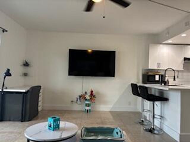 2900 NE 30th Street B-2, Fort Lauderdale, FL 33306