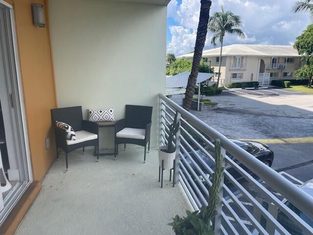 2900 NE 30th Street B-2, Fort Lauderdale, FL 33306