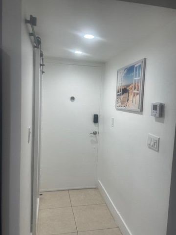 2900 NE 30th Street B-2, Fort Lauderdale, FL 33306