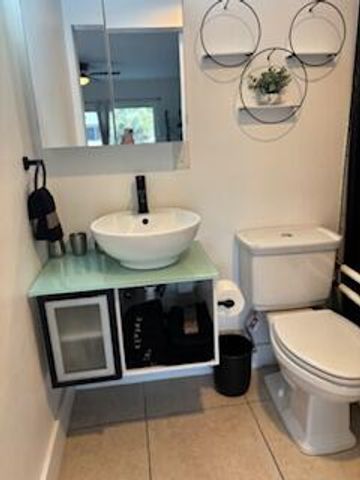 2900 NE 30th Street B-2, Fort Lauderdale, FL 33306