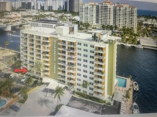 2900 NE 30th Street B-2, Fort Lauderdale, FL 33306