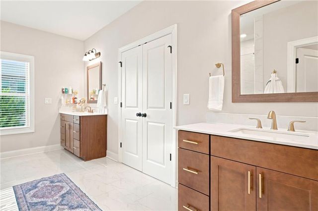 3252 Bartee Walk, Suwanee, GA 30024