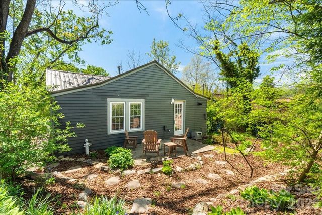 14 Woodrow Avenue, Asheville, NC 28801